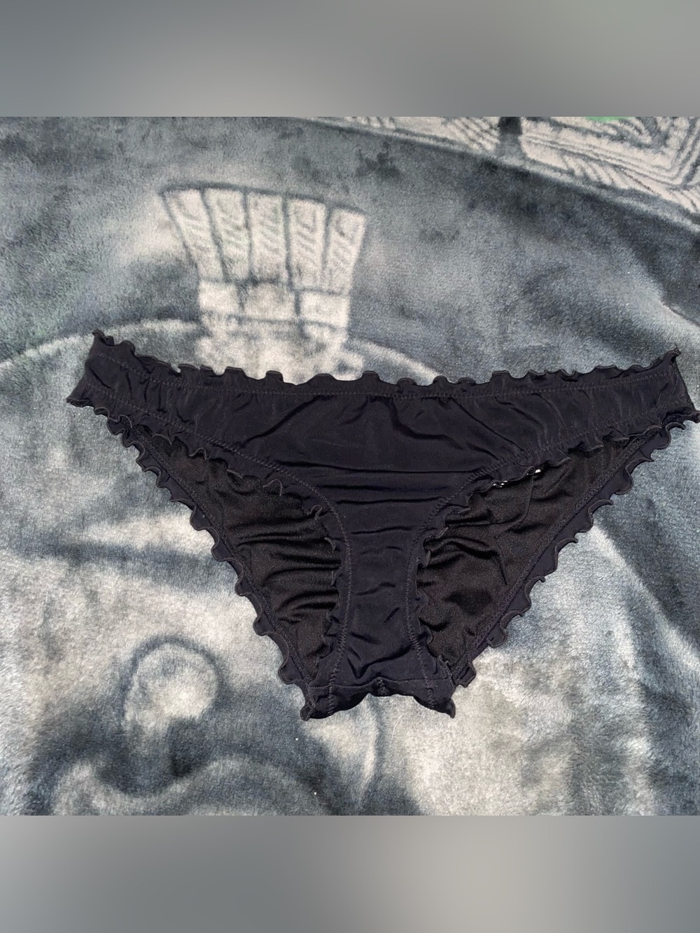 Shade & Shore Black Ruffle Bikini Bottoms